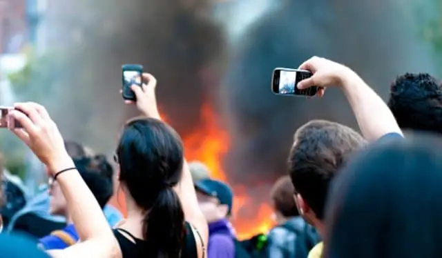 riotsmartphone
