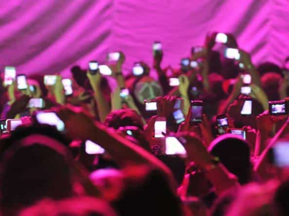 iphone concert photos