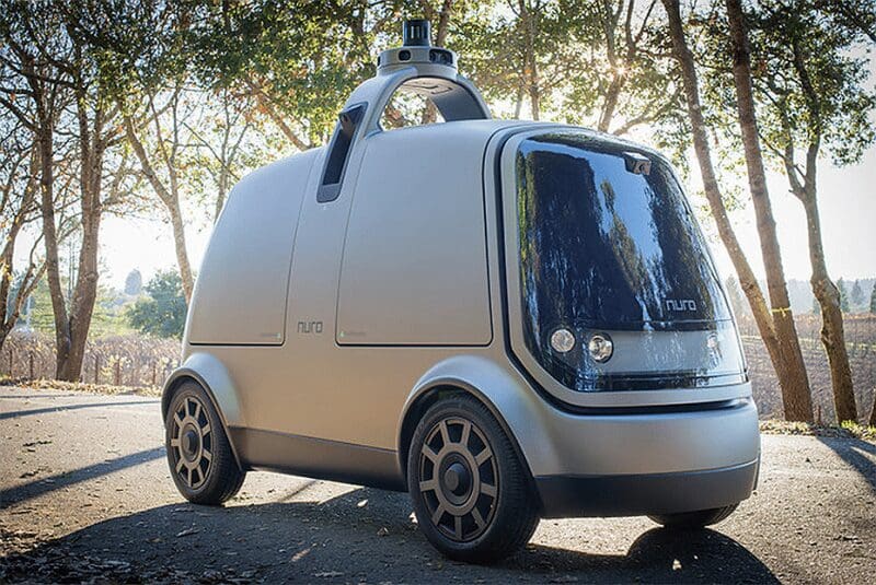 Ecco R1, uno dei veicoli autonomi di Nuro usato per la consegna di cibo