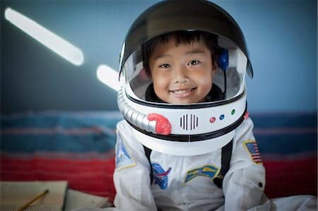 833-03682656
© Blend Images / Masterfile
Model Release: Yes
Property Release: Yes
Mixed race boy in astronaut costume
