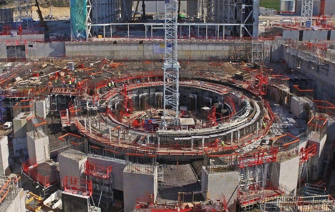Der ITER-Kernfusionsreaktor bereitet den Start vor Nahe Zukunft
