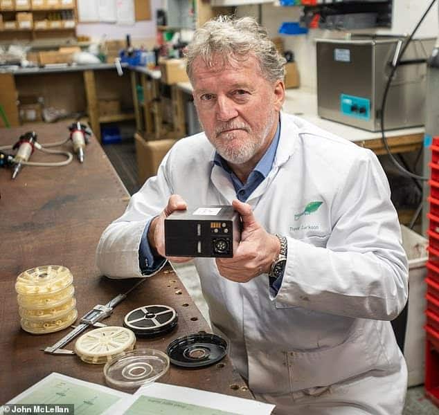 Aluminum-air batteries