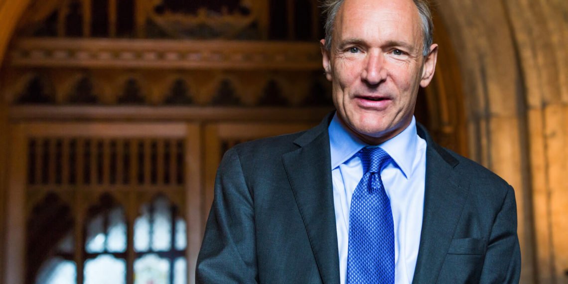 Tim Berners-Lee salva a internet