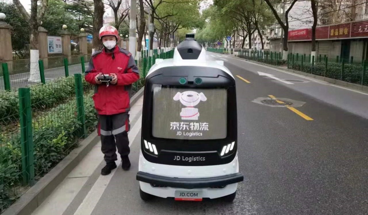 In China, the big names in delivery use robots for deliveries to ...