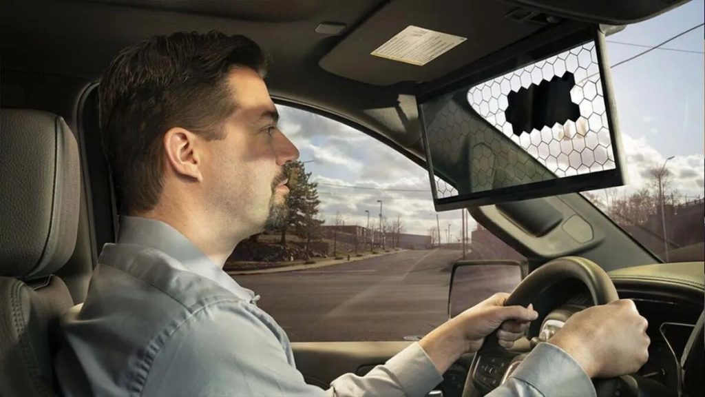Auto del futuro, controllo a vista