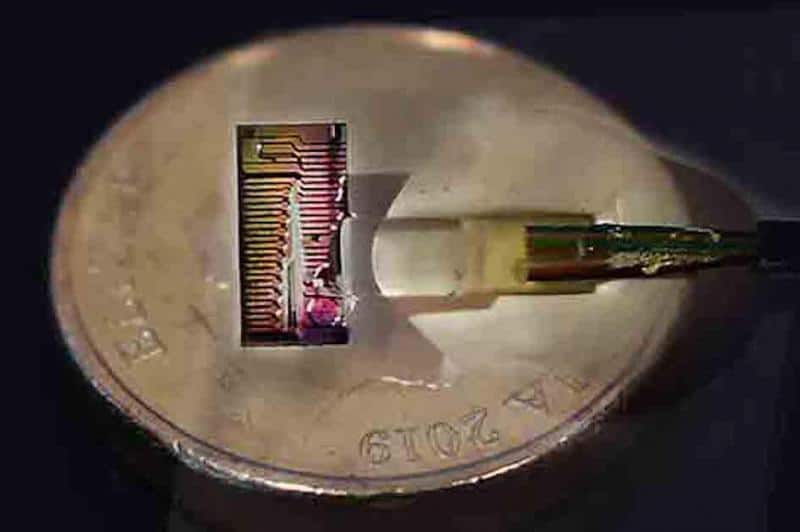 Australische Wissenschaftler stellen mit einem einzigen optischen Chip einen Internet-Geschwindigkeitsrekord auf