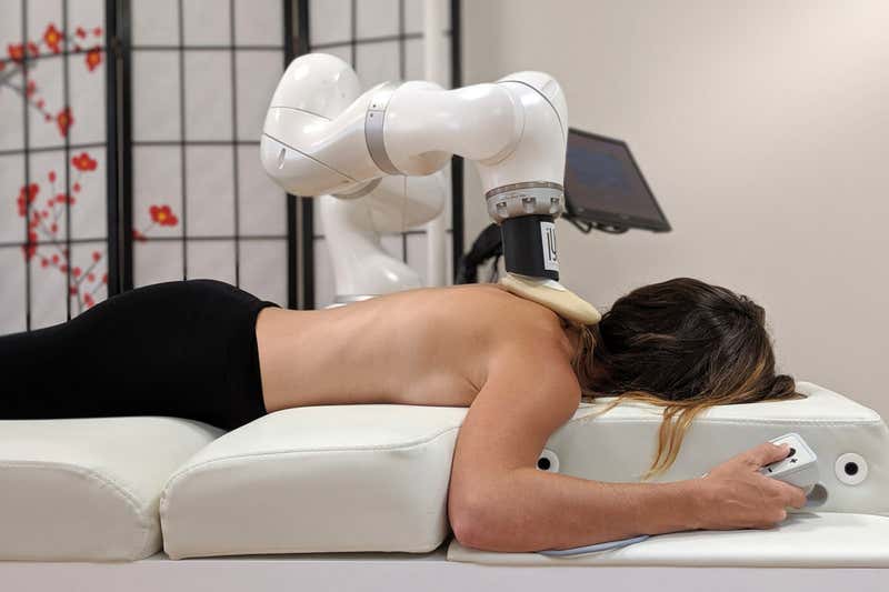17 de julio masaje con robots