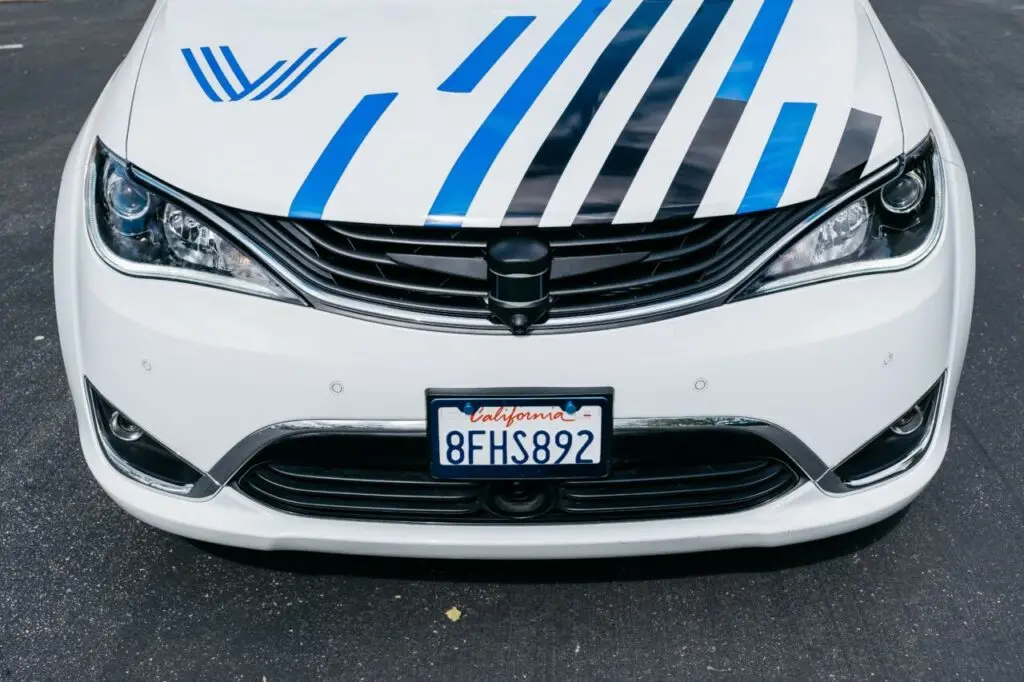 Voyage, guidare l'auto da remoto