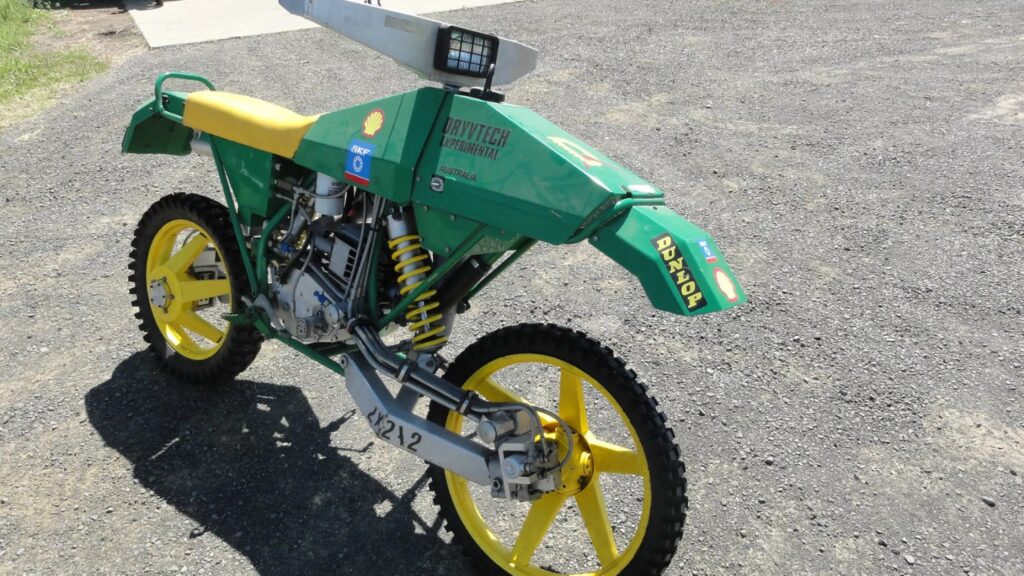 Fluid Drive, Yamaha driven water bike