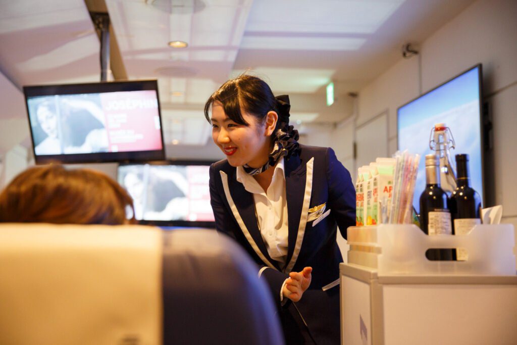 Viaggi in realtà virtuale, vacanze virtuali con Tokyo First Airlines