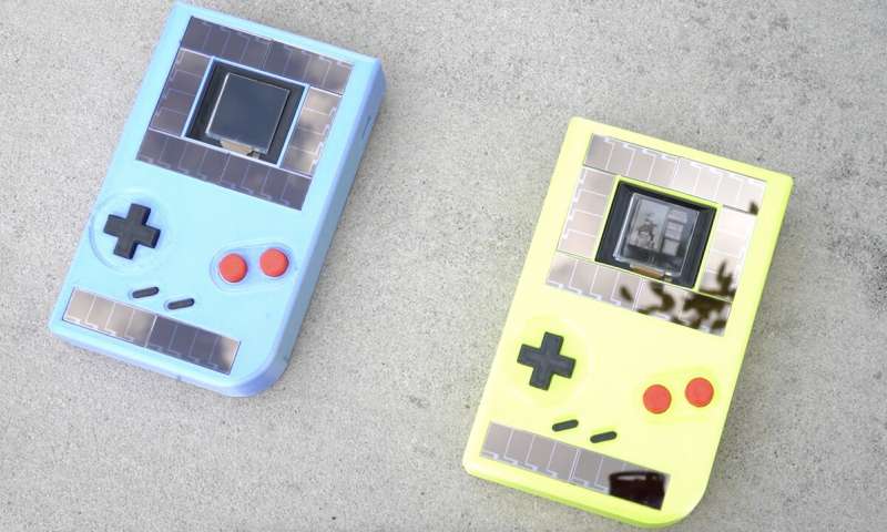 Videojuego sostenible, Game Boy sin batería
