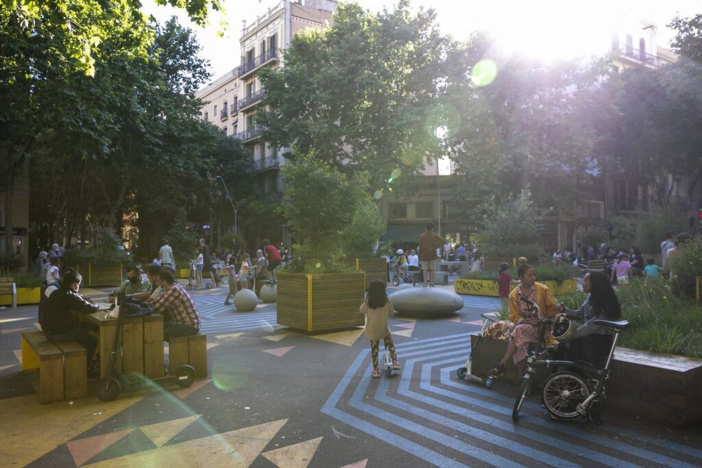 Strada verde e pedonale a Barcellona