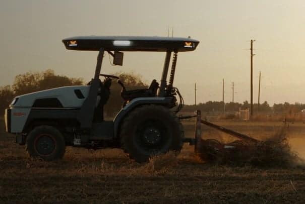 Selbstfahrender Traktor