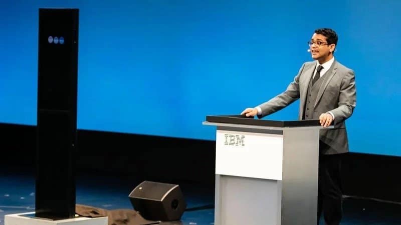 Intelligenza artificiale in grado di affrontare un dibattito