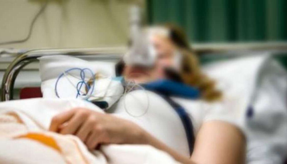 頭痛はオーミクロンによって引き起こされる症状の1つです