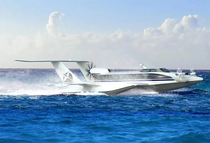 Aqua-Schiff fliegt