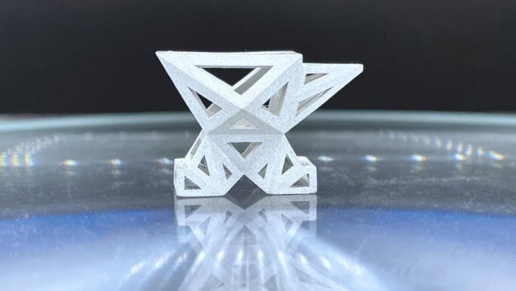 Impressão 3D no espaço a partir de sucata