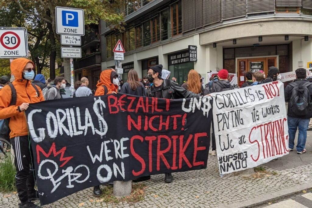 protesta rider tedeschi gorillas