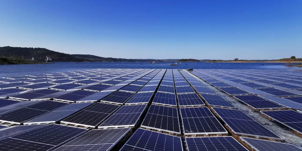 Parque solar flutuante em portugal