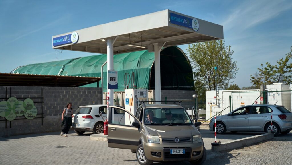 Escrementi mucca carburante per auto