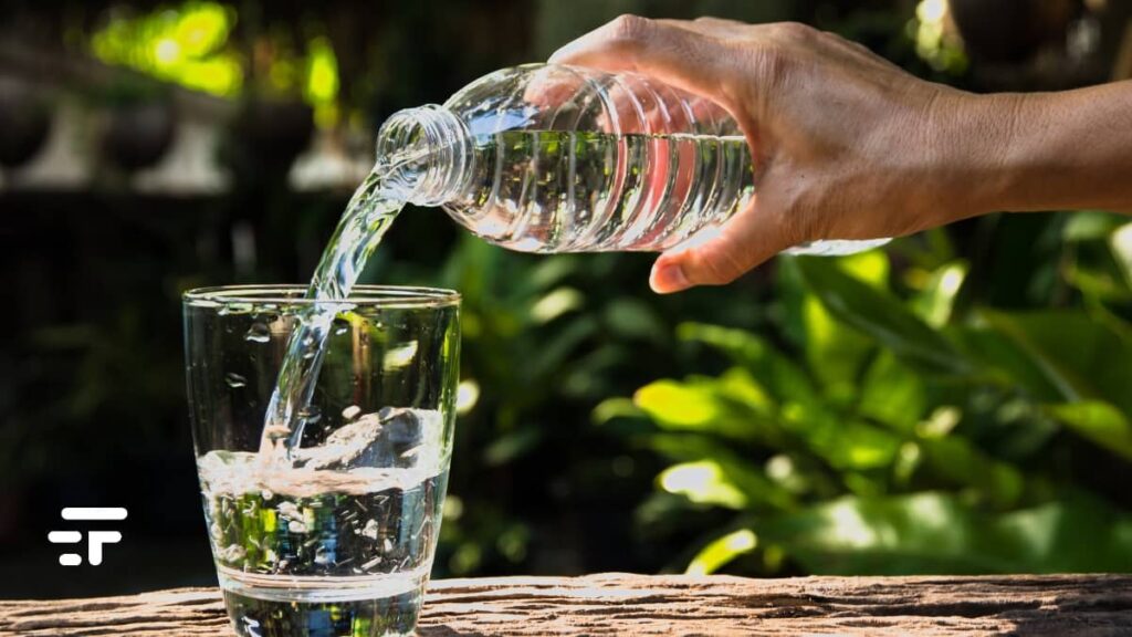 Agua embotellada