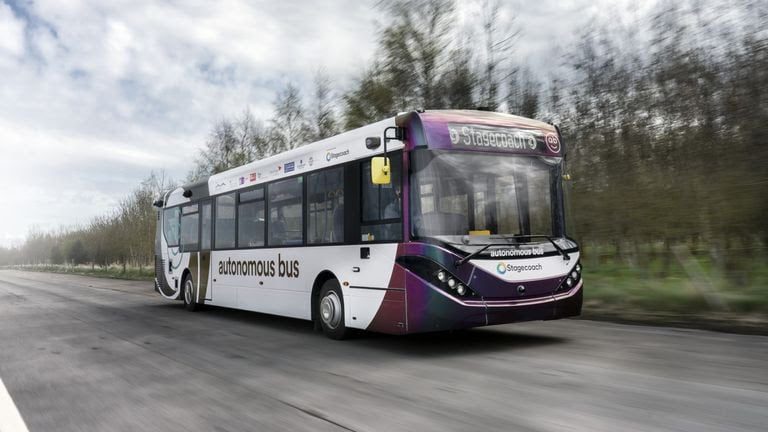 ônibus skynews escócia 6110381