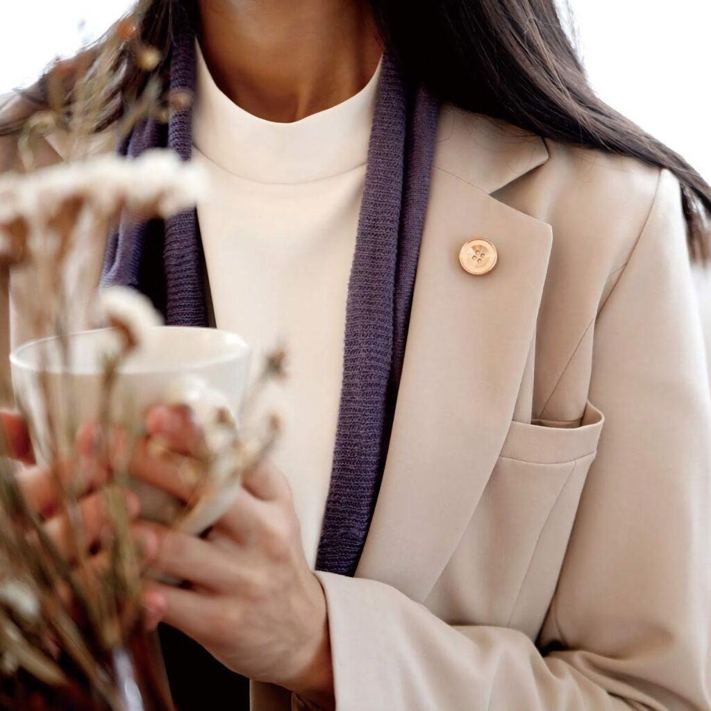 Perfume brooch