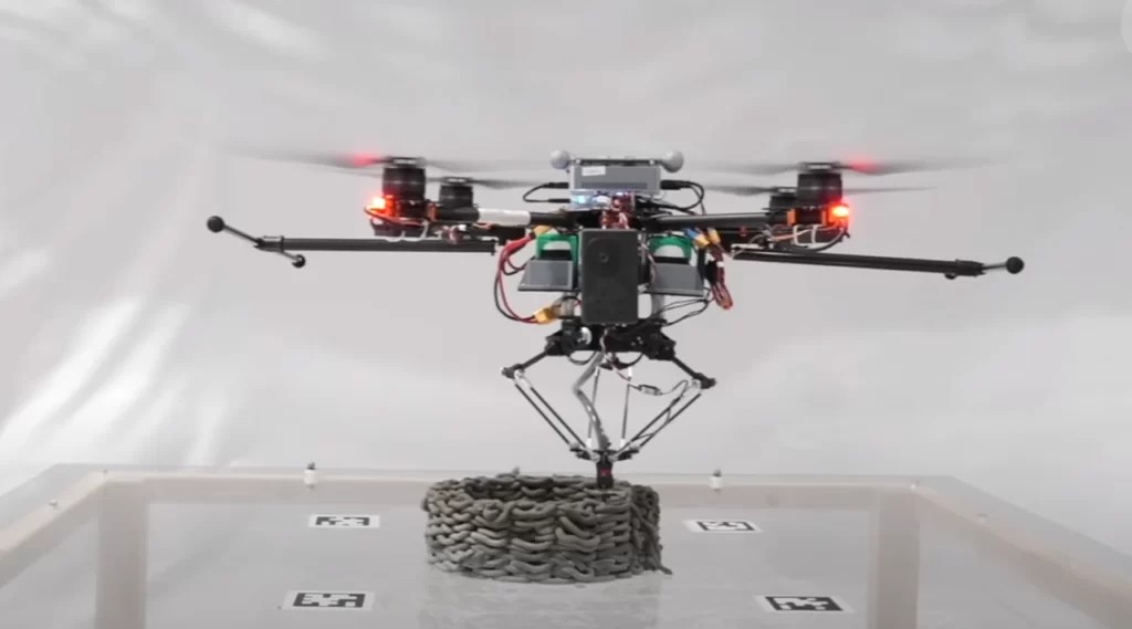 Drones capaces de imprimir en 3D en vuelo transformarán la industria de la construcción 1024x569 1