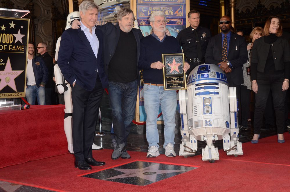 George Lucas con Harrison Ford e Mark Hamill Star sulla Hollywood Walk of Fame.