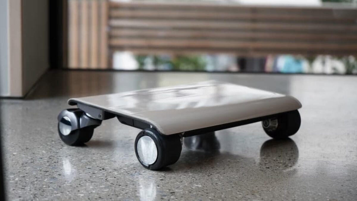 COCOA MOTORS. WALKCAR MTKSR-5J 本体 Walkcar, the laptop on wheels that walks for you | Futuro Prossimo