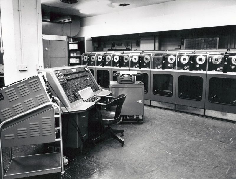 Anni 70 computer vintage tecnologia previsioni scientifiche