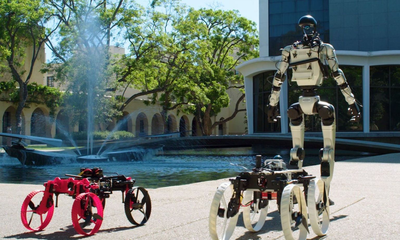 Robot autonomo umanoide in laboratorio tecnologico con sensori e componenti