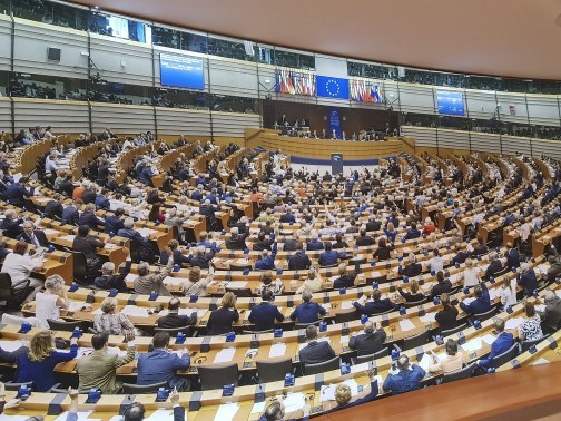 AI Act Bruxelles Parlamento europeo