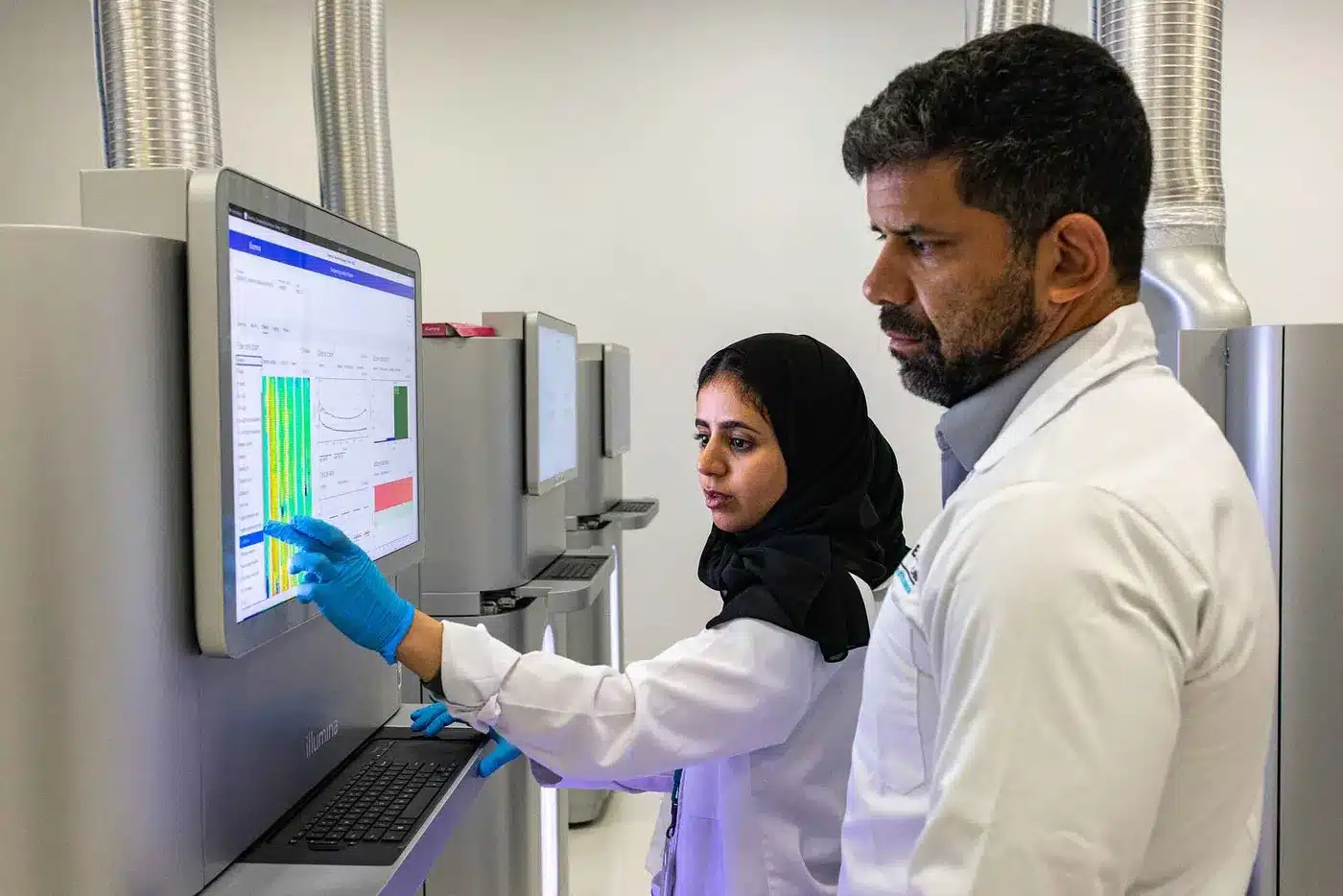 Laboratorio sequenziamento profilo genetico DNA ricerca scientifica