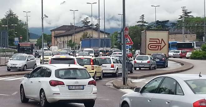 strade intelligenti sensori urbani smart city