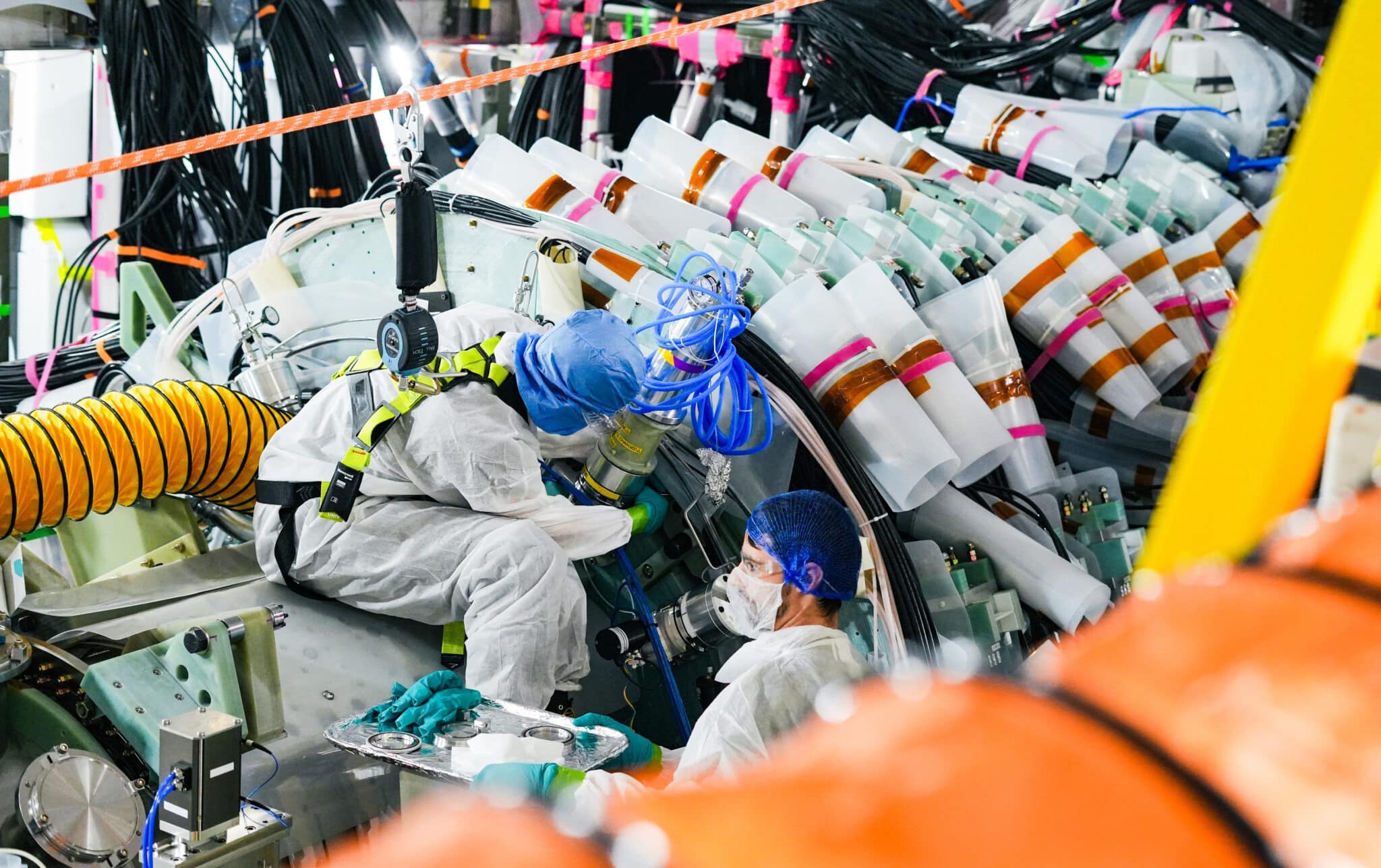 fusione nucleare reattore plasma magnetico laboratorio