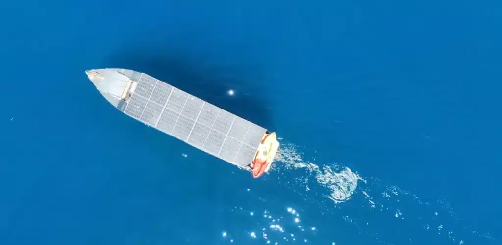 Yacht solare