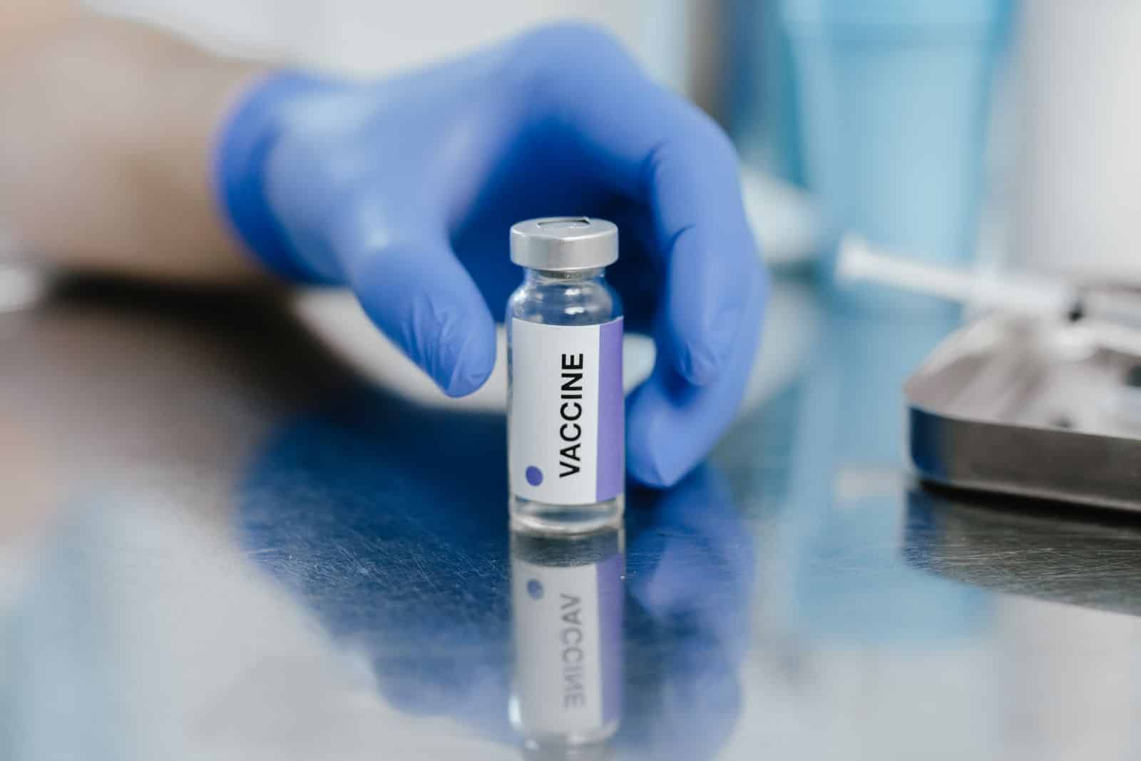 Melanoma, una fiala su misura ha quasi dimezzato le recidive